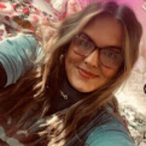 Meet your Posher, Chezney